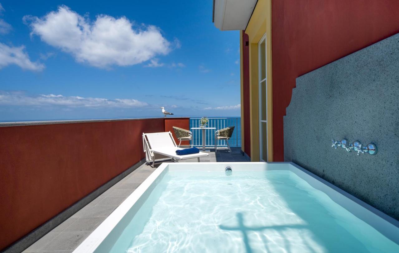 Deluxe Junior Suite Sea View external spa bath,1002294981:JPEG