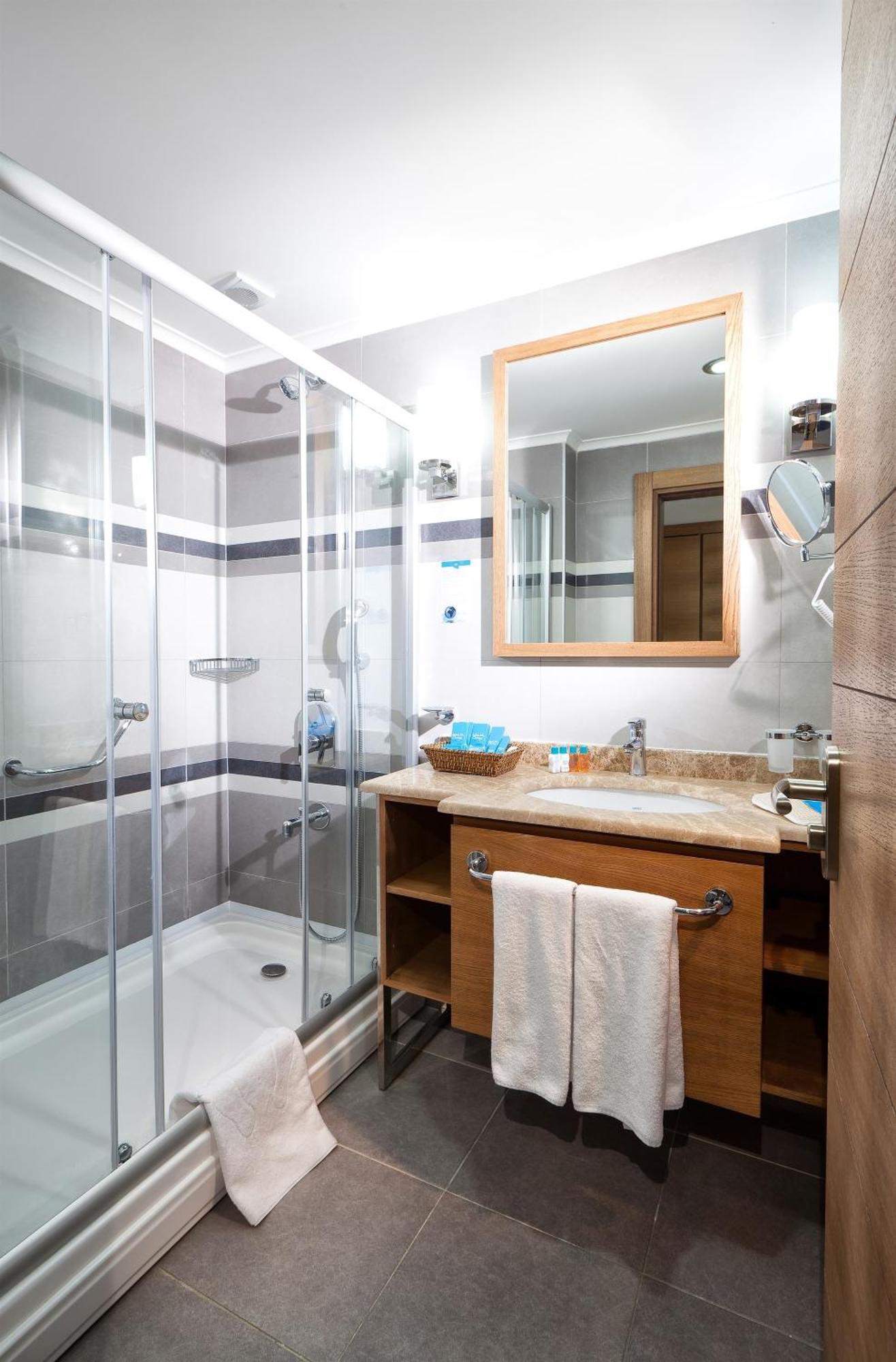 Double or Twin Room with Land View,1274804134:JPEG