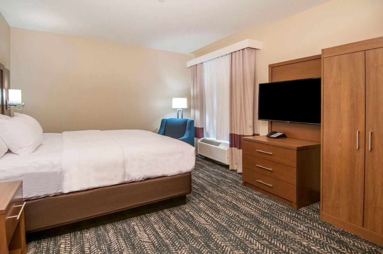 King Room - Non-Smoking