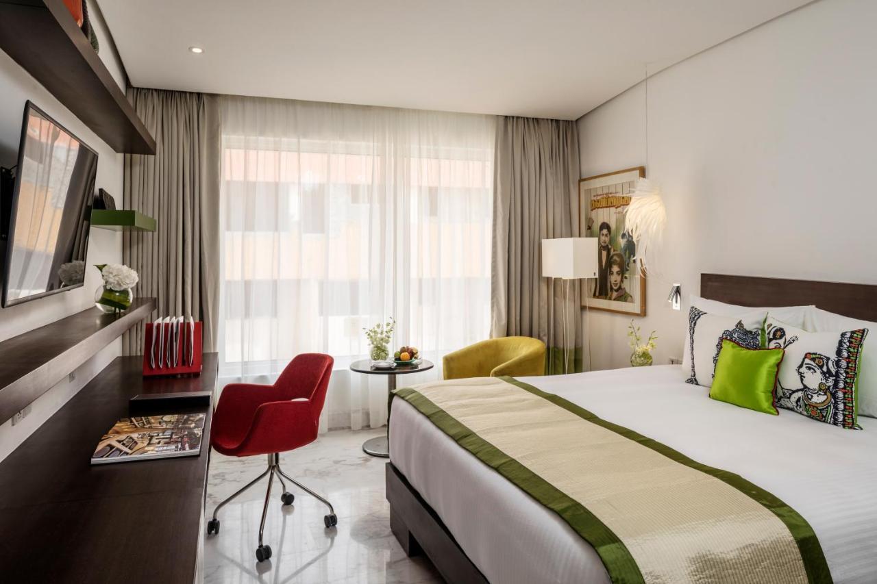 Luxury Queen Room on Airport Transfers Spa service,1020954676:JPEG