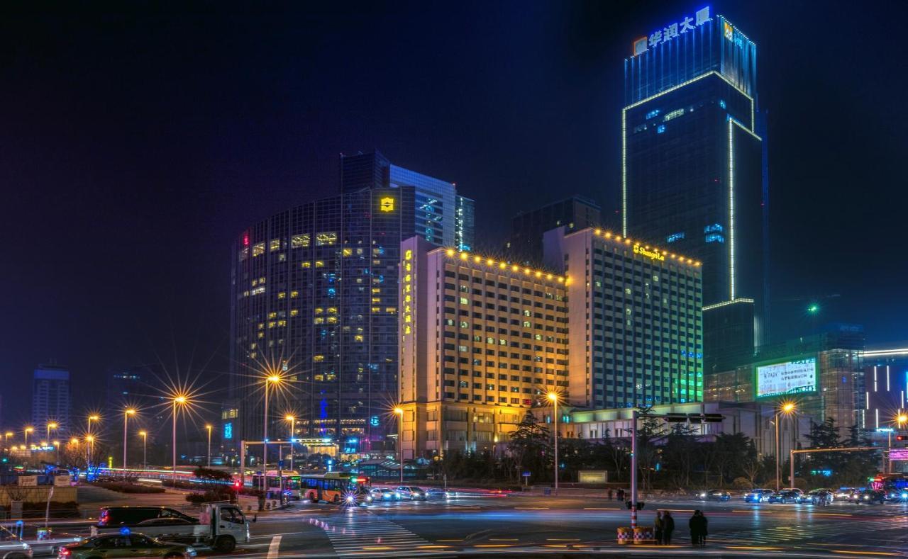 Deluxe Grand Twin Room - City Wing