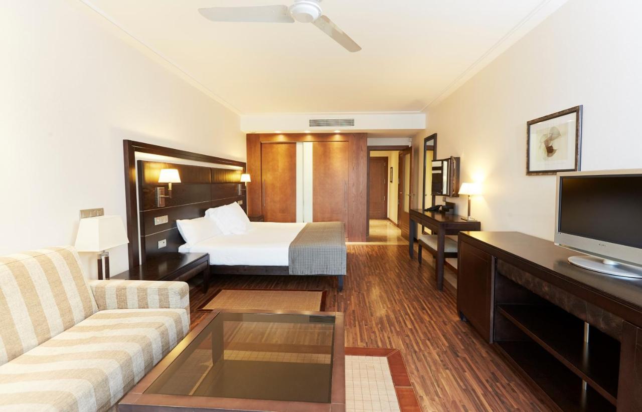 Junior Suite with Sea View and Spa Access