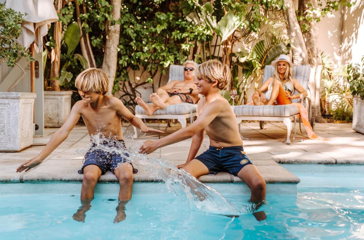 Suite with Private Pool,1499319796:JPEG