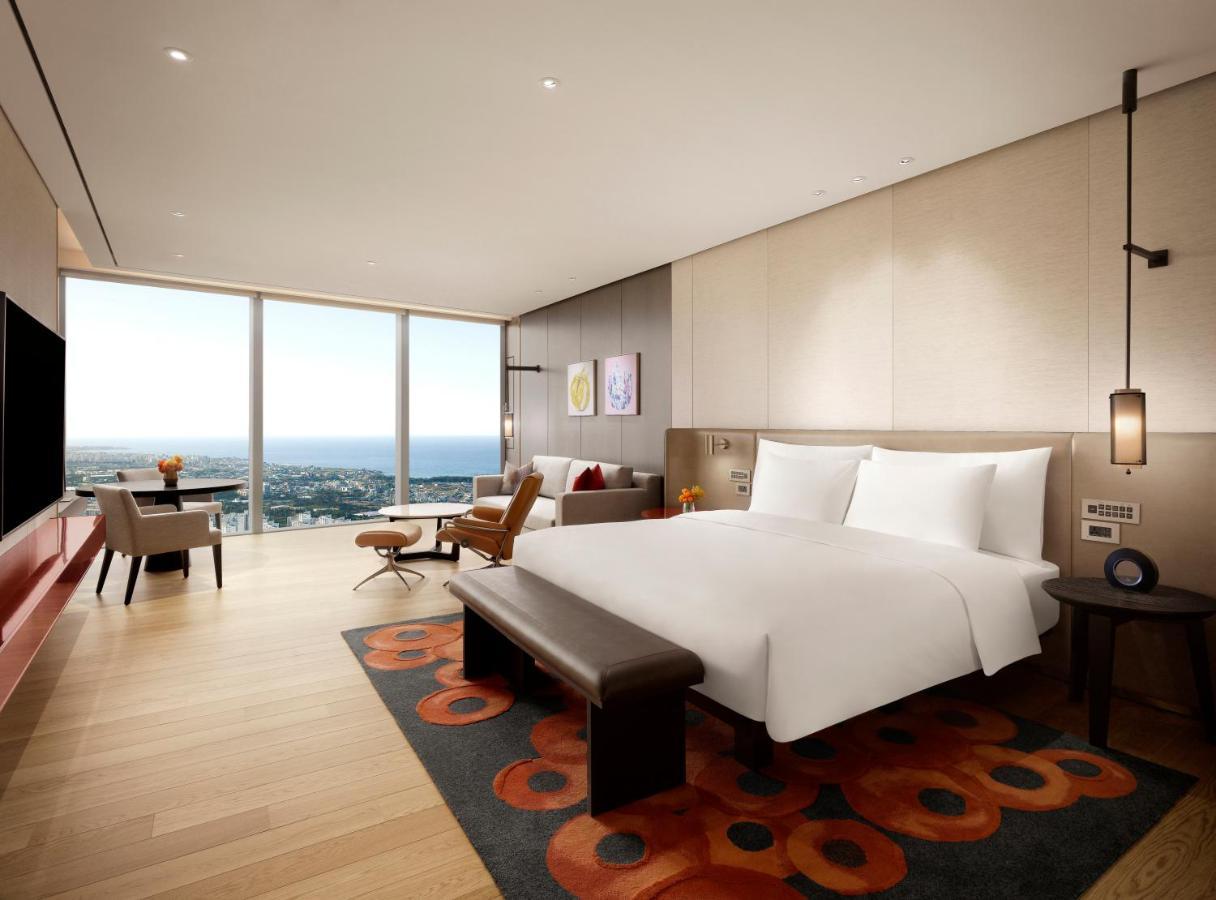 Premier King Suite With Sea View