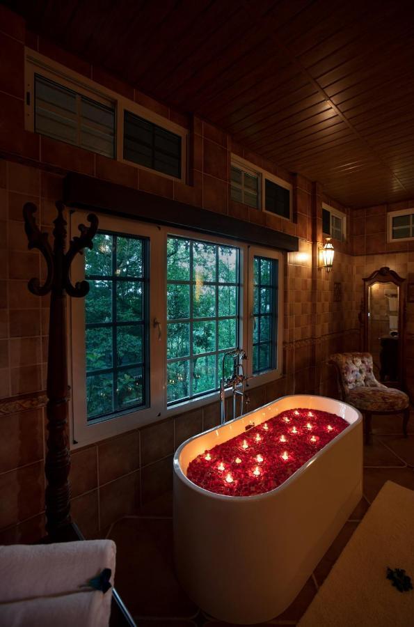 Grove View Suite,1279936615:JPEG