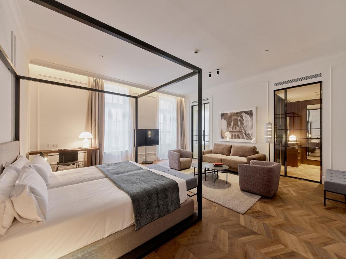 Junior Suite with Spa Access