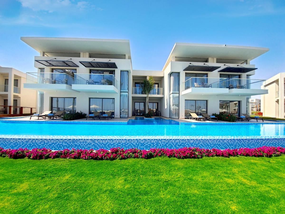 Lagoon Deluxe Twin Suite with Sea View