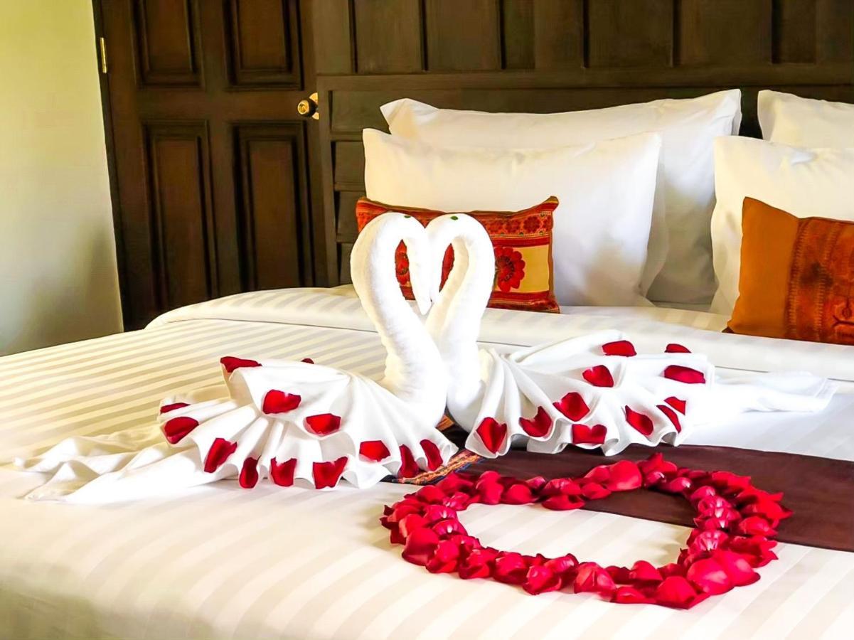 Grand Deluxe Double Bedroom