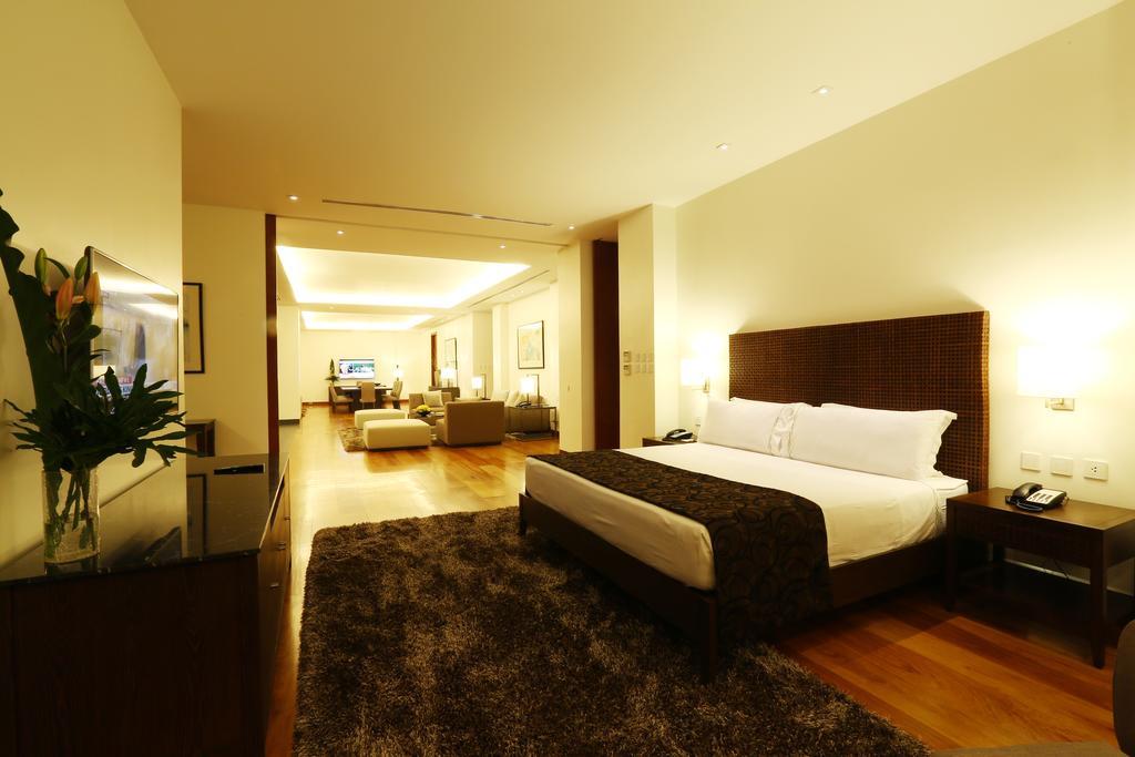 Grand Suite,682917576:JPEG