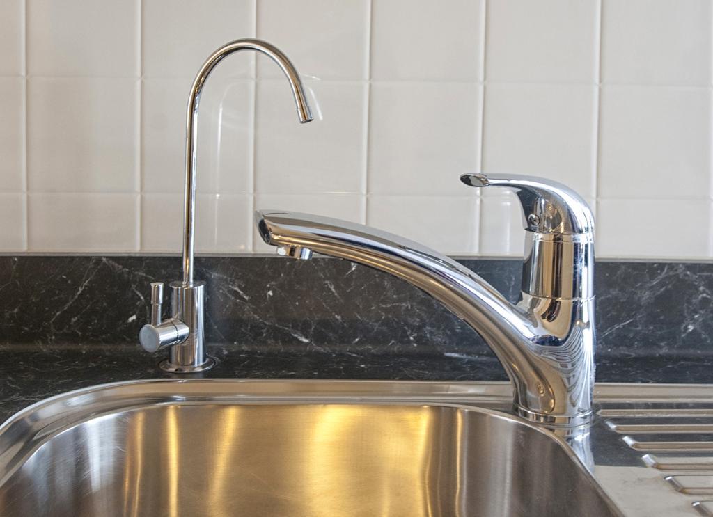 Deluxe Double Studio,705675643:JPEG