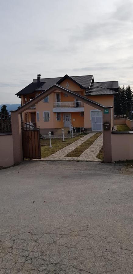 The Lean-to Superior Apartment