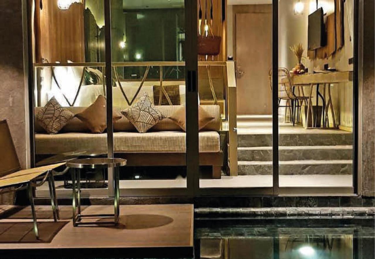 Deluxe Double or Twin Room Pool Access,944538931:JPEG