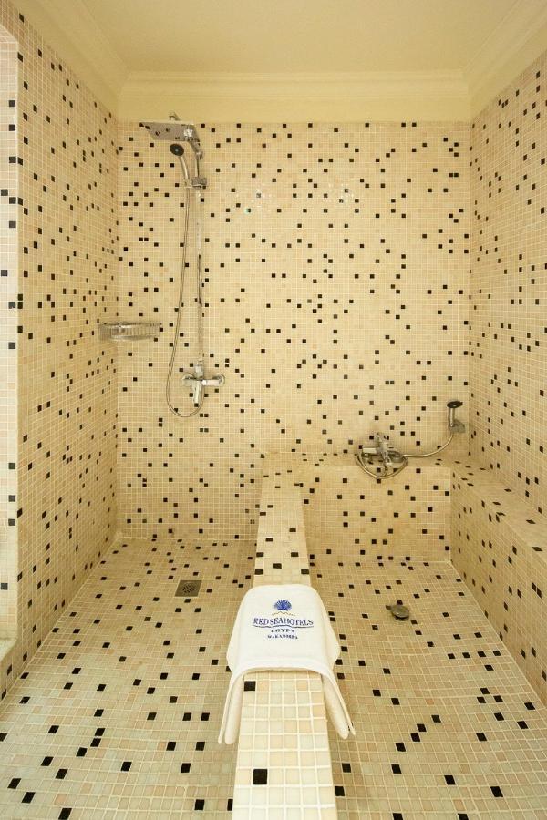 Suite,1756579996:JPEG