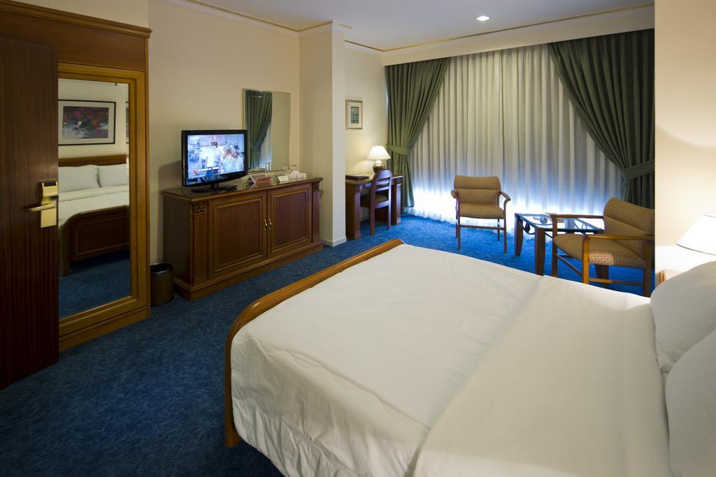 Superior Single Room,415259226:JPEG
