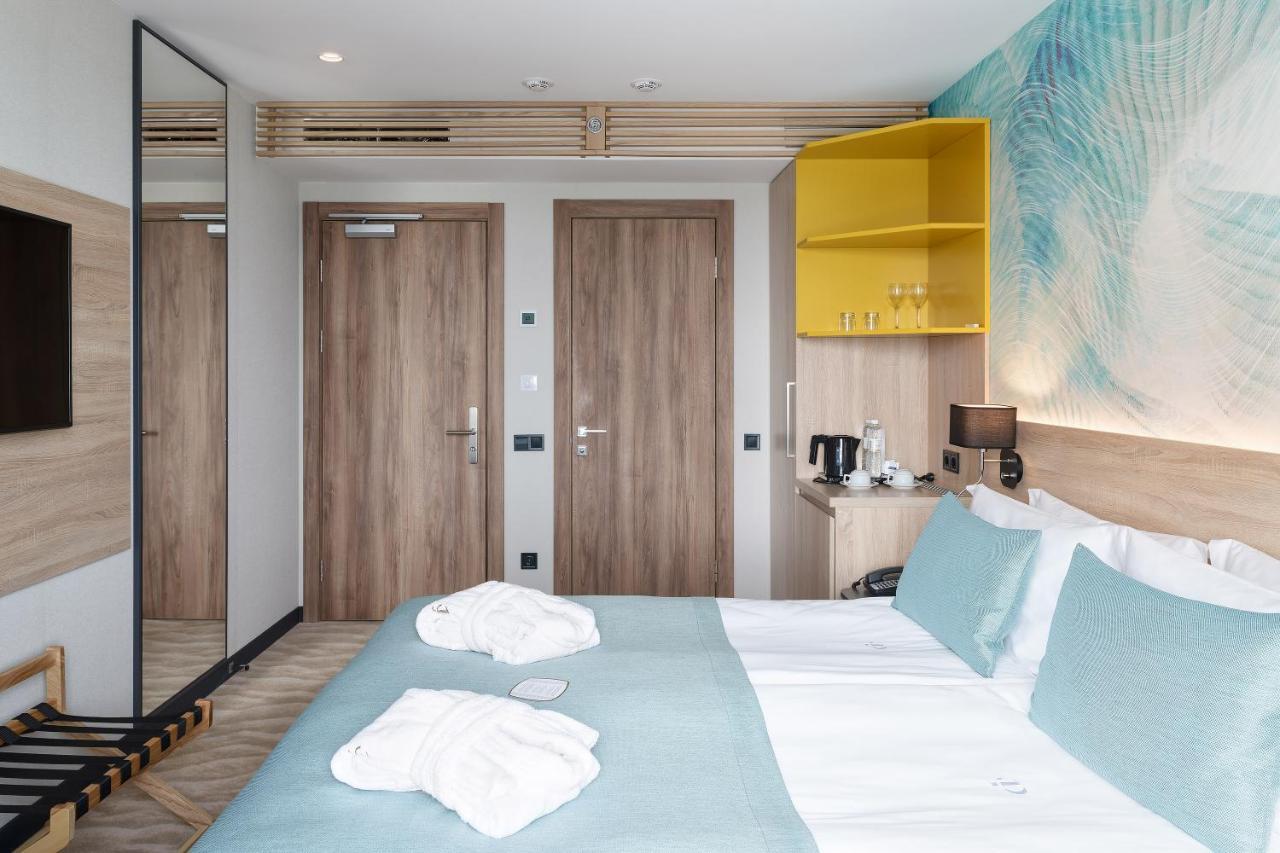 Double Room with Sea View