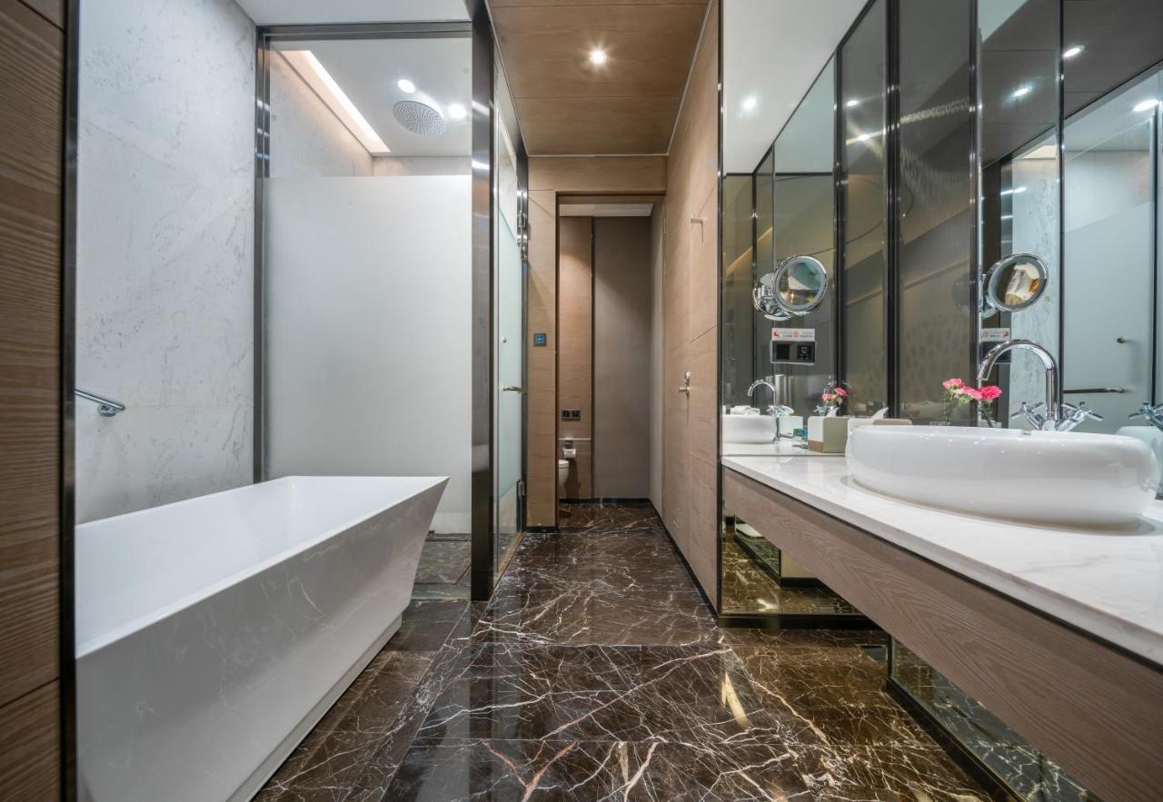 Glam Suite,1155137178:JPEG