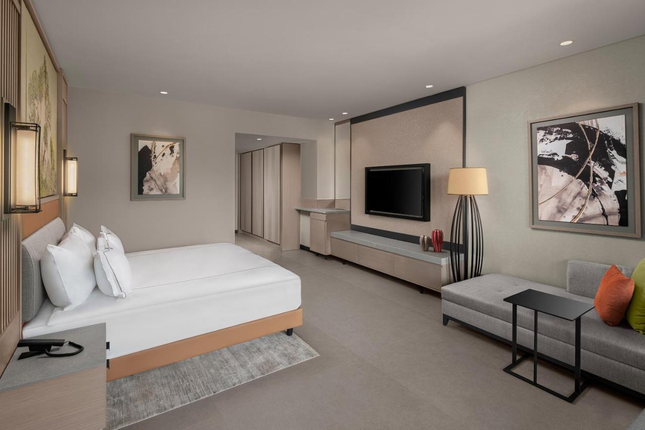 Deluxe Room Unique Sea View ( 2 Adults + 2 Children )