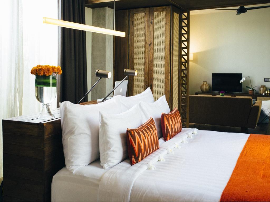 Staycation Offer at Canopy Suite
