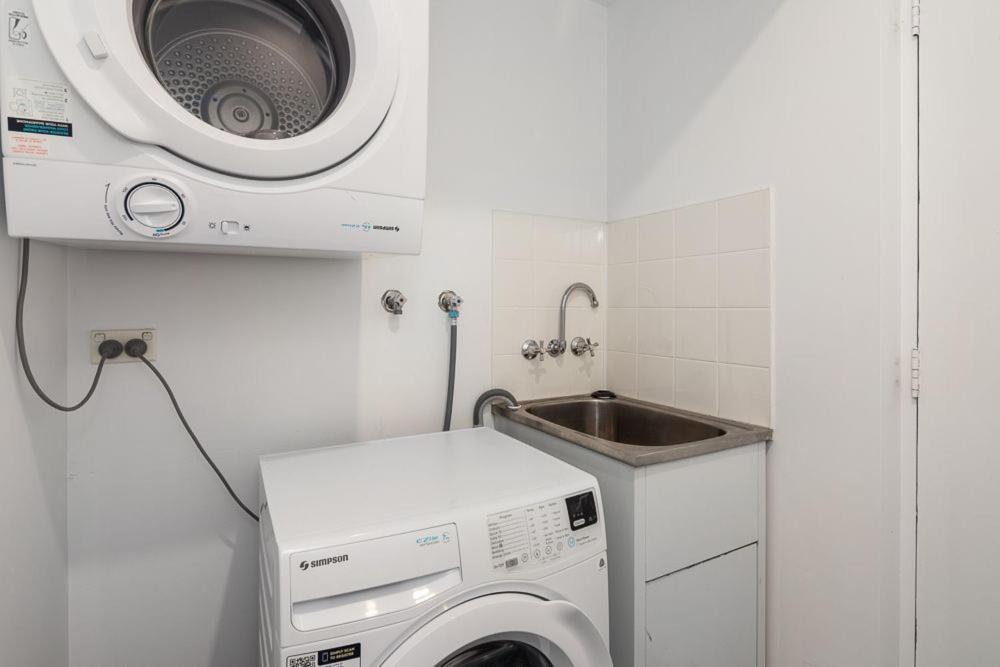 One-Bedroom Apartment with Pool View,1187437789:JPEG