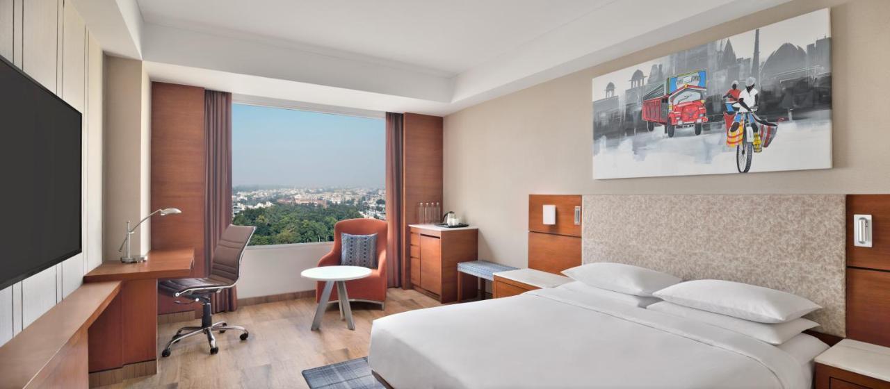King Room with Pool View