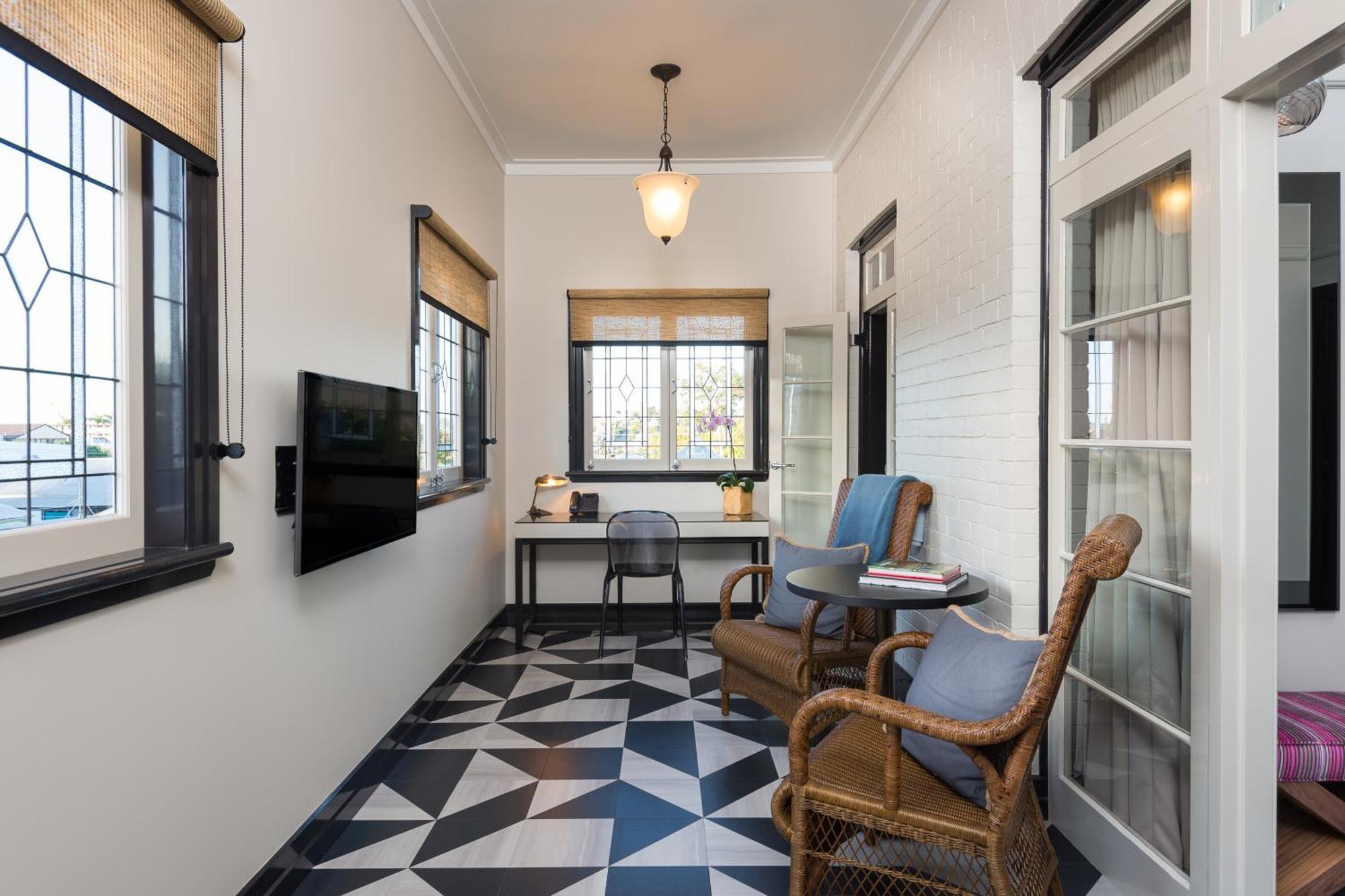 Balfour Suite