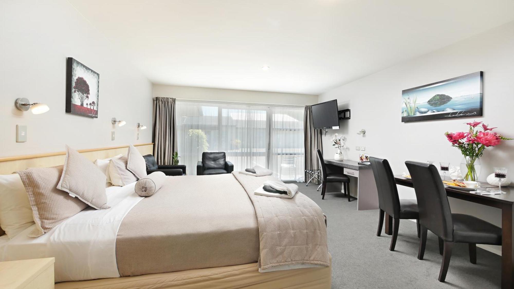 Executive Studio,1213171339:JPEG