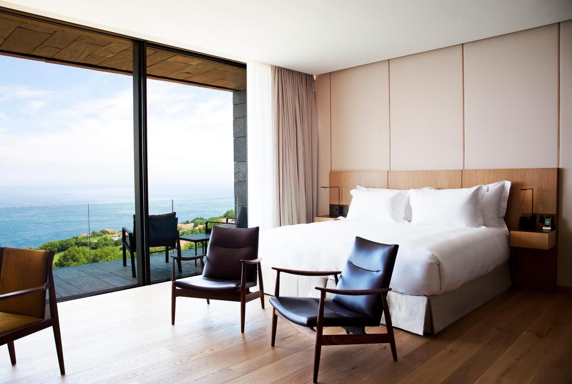 Akelarre Ocean Suite