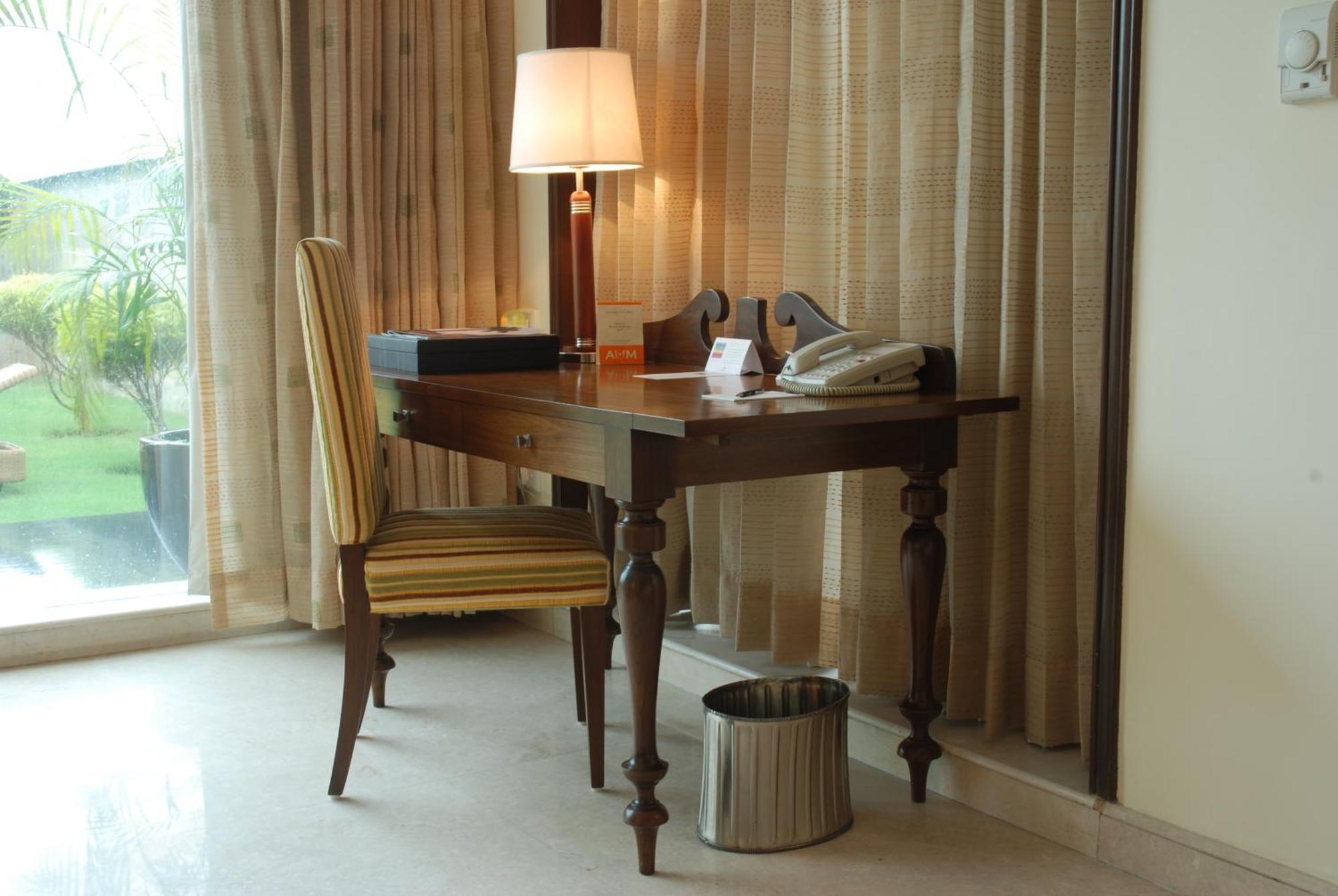 Lalit Garden Vew King Bed with Welcome Drink on Arrival and 15% off on Spa/ Laundry Services,1222081540:JPEG