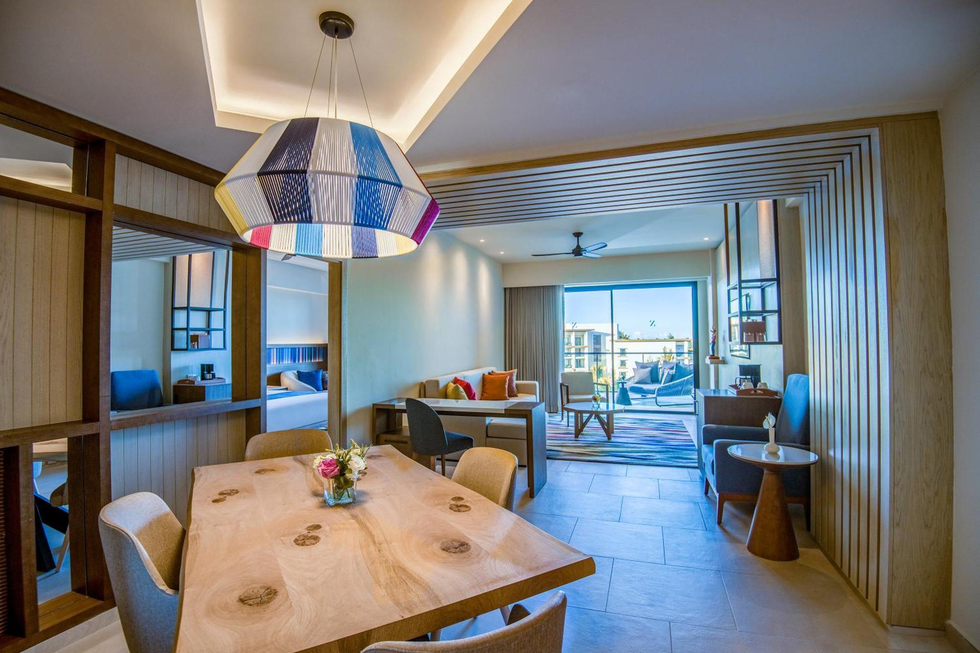 One-Bedroom Club Grand Master Suite with Ocean View,1223996455:JPEG