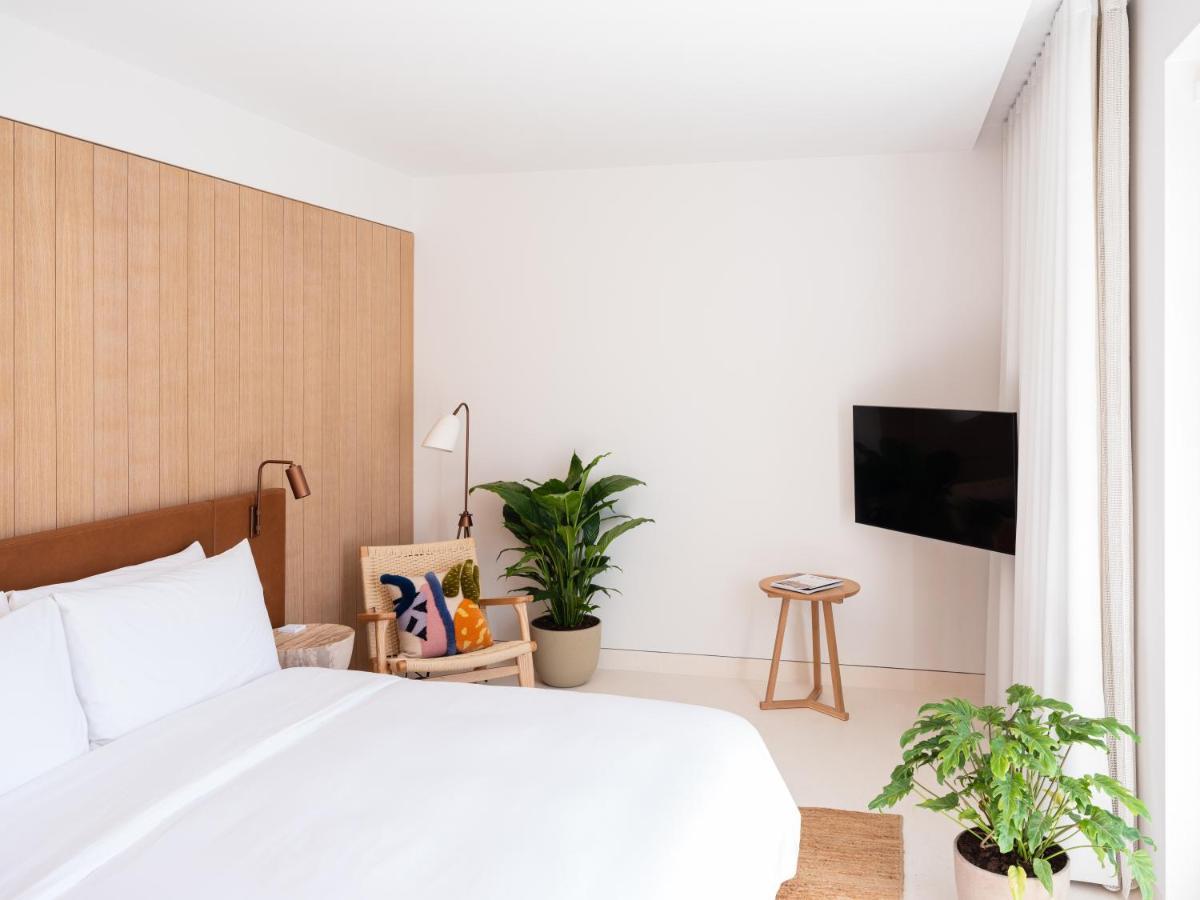 Castle Suite,1231545011:JPEG