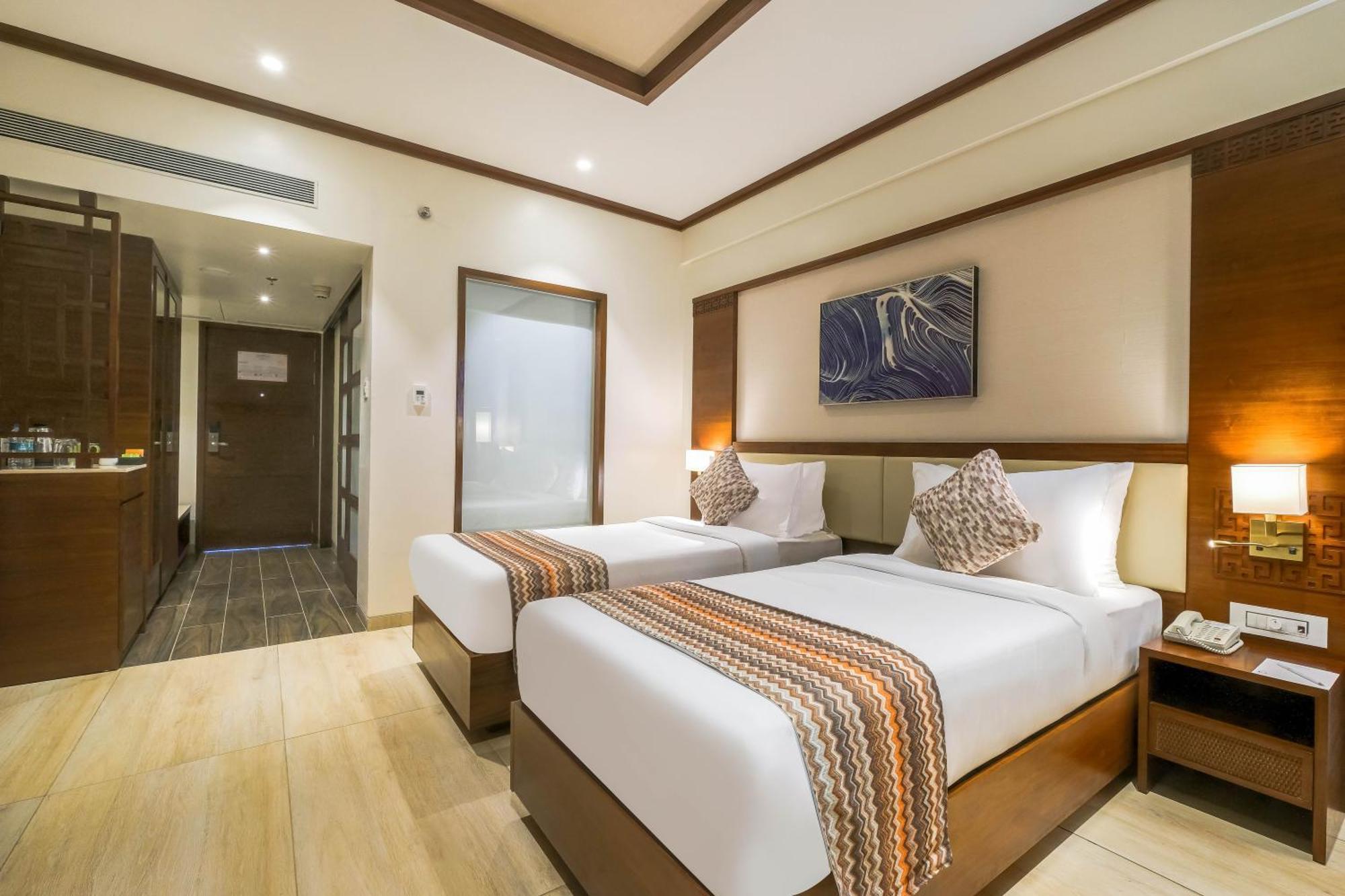 Winter Green  Room, 2 Twin Beds