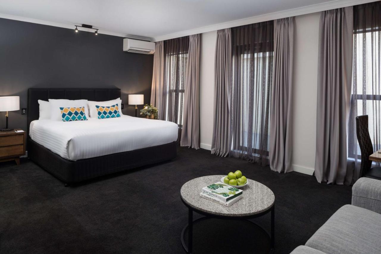 King Suite with Spa Bath and Pool View
