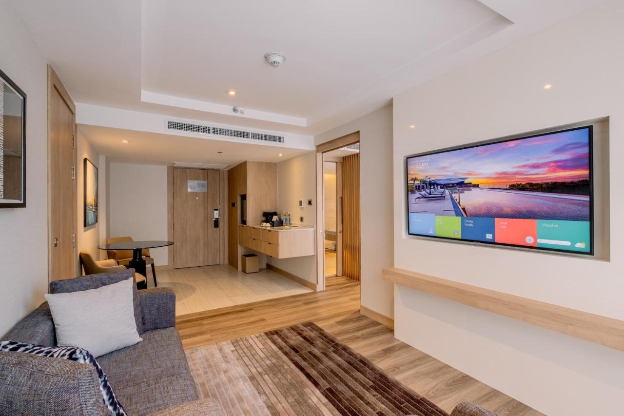 Executive King Suite with City View,1388077574:JPEG