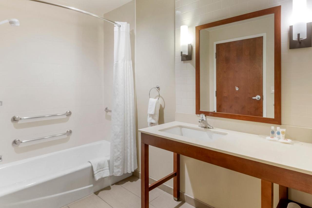 Suite with Two Queen Beds - Accessible/Non-Smoking