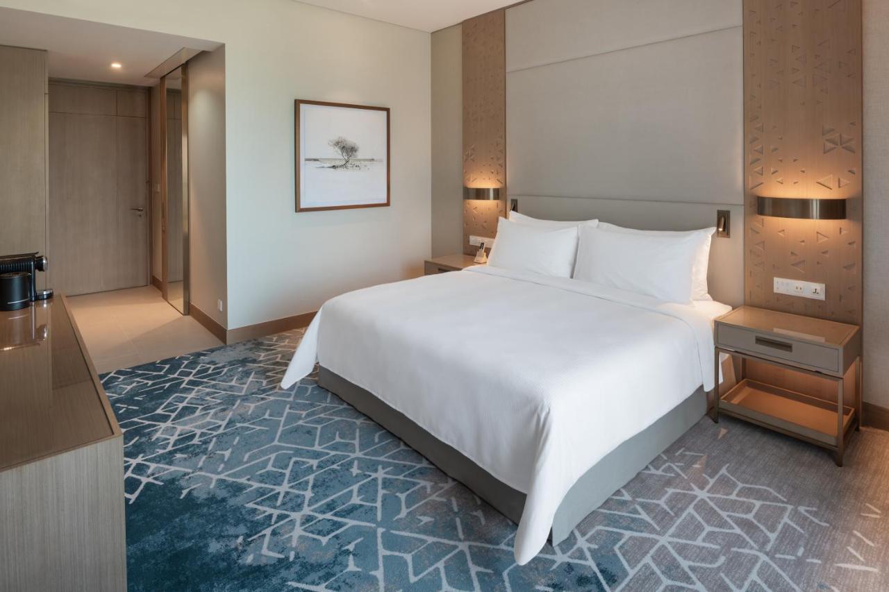 Deluxe Room Ocean View King
