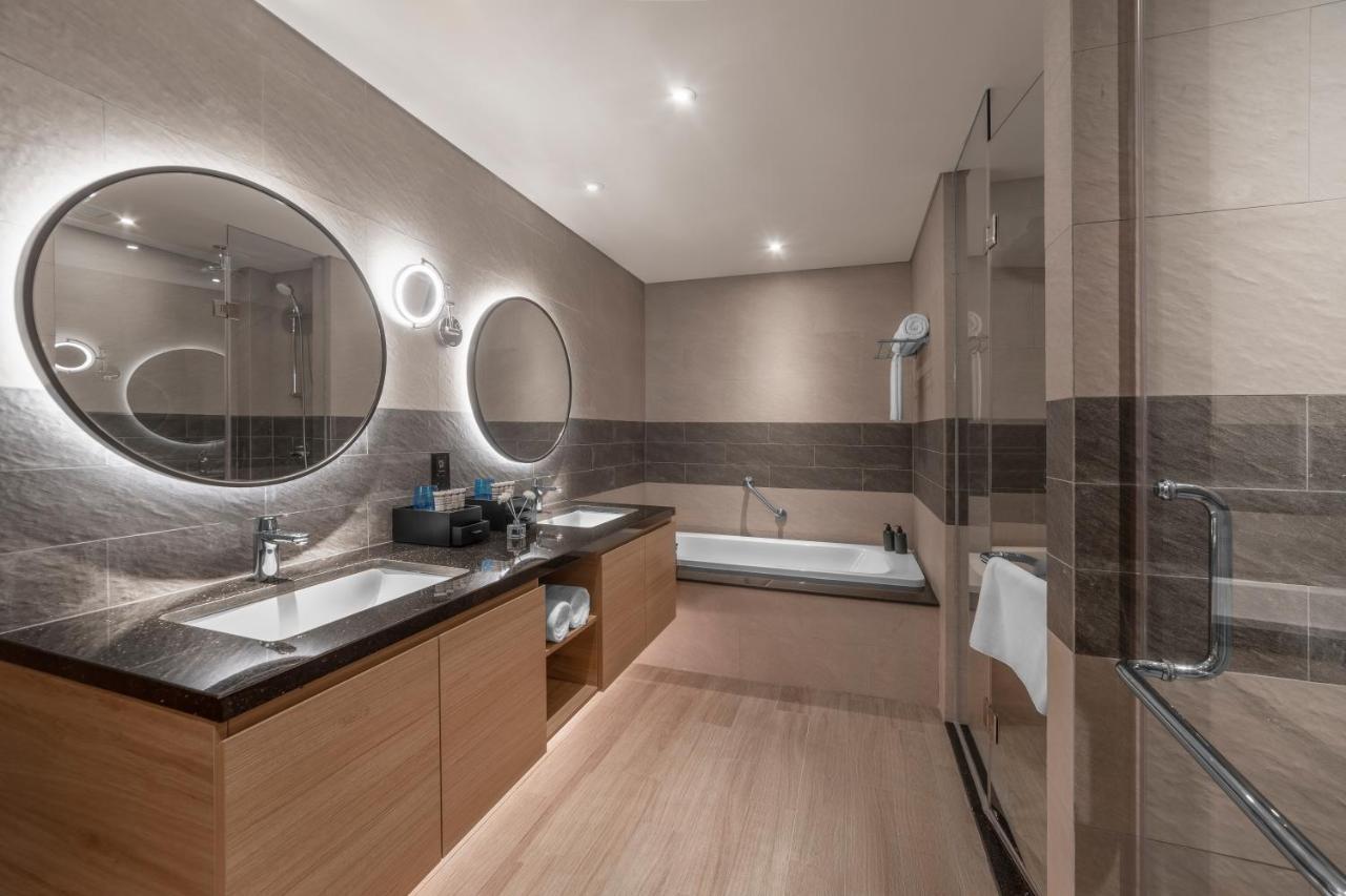 One-Bedroom Standard Apartment
