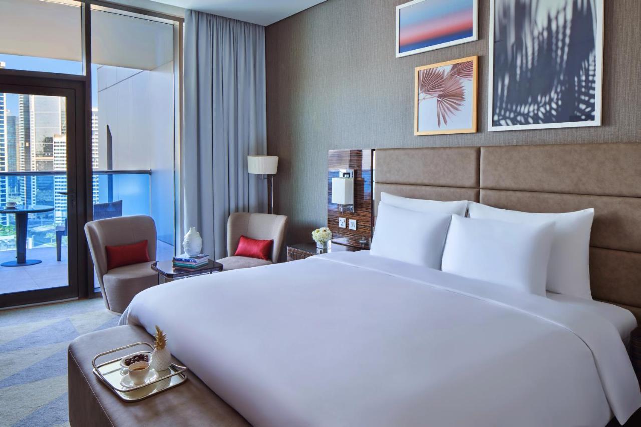 General Admission Kamer met Kingsize Bed, Balkon en Uitzicht op Dubai Canal