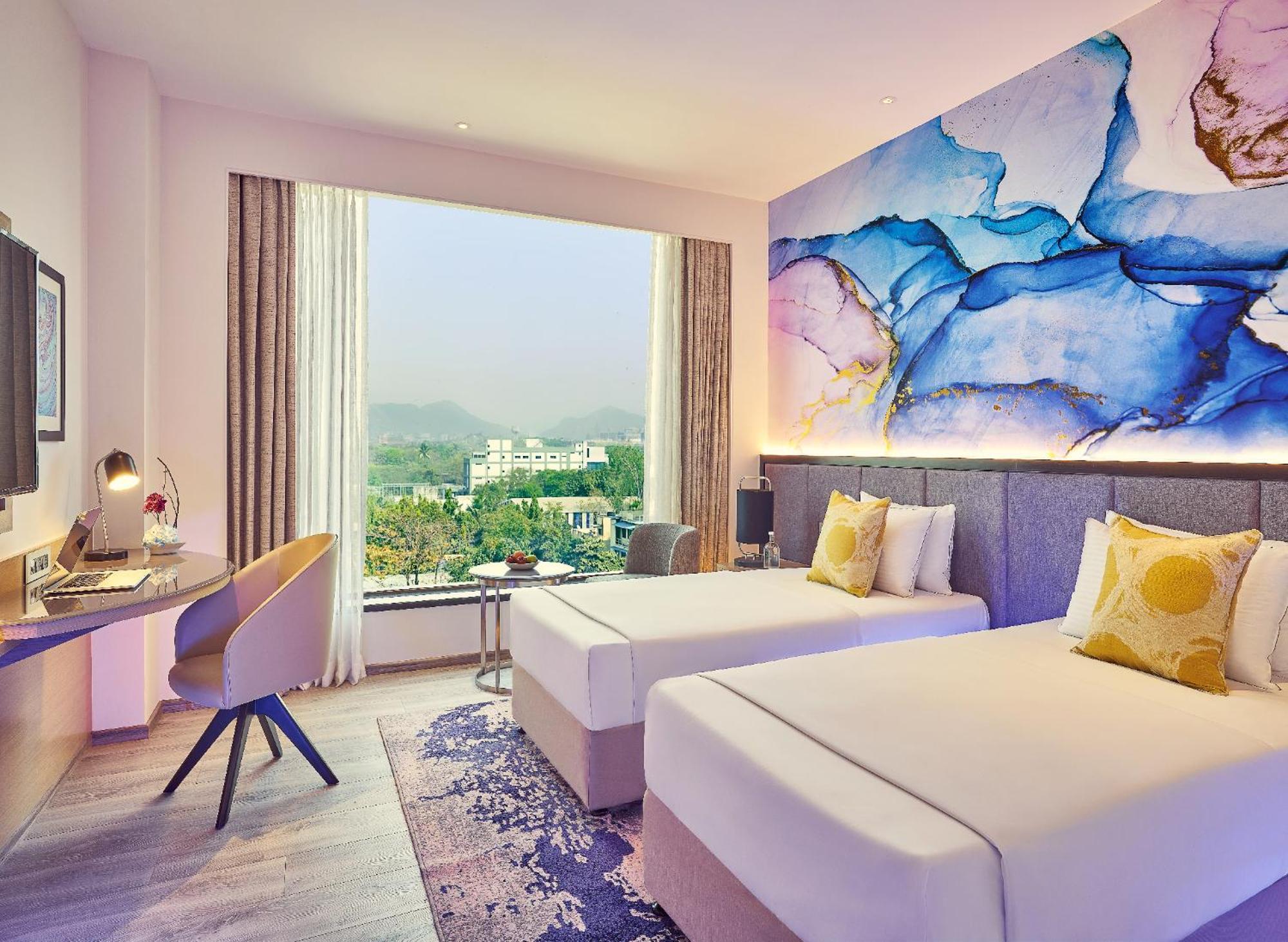 Superior Room Twin Bed with Happy Hours 1+1 offer on Alcoholic beverages(6pm to 9pm),1265358340:JPEG