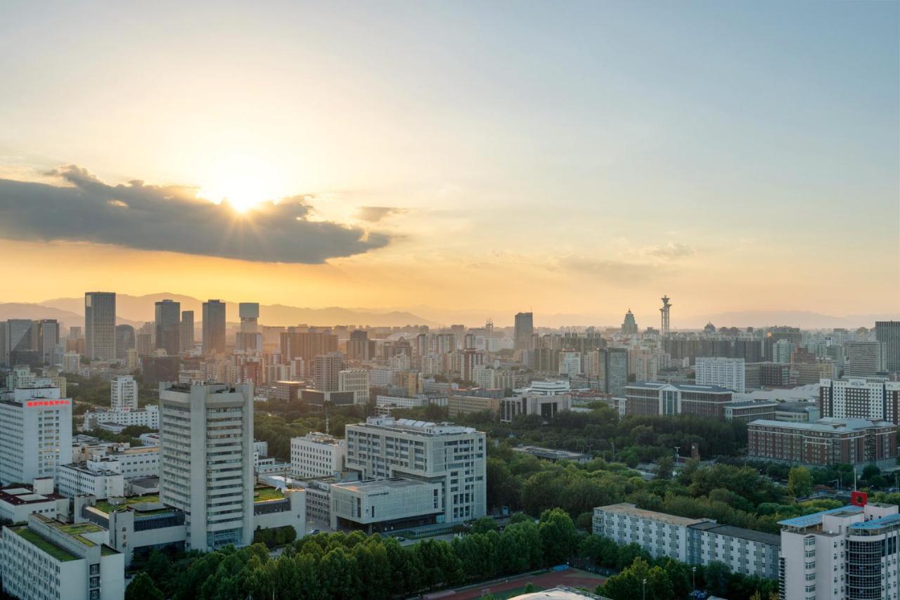Premium King Room with City View