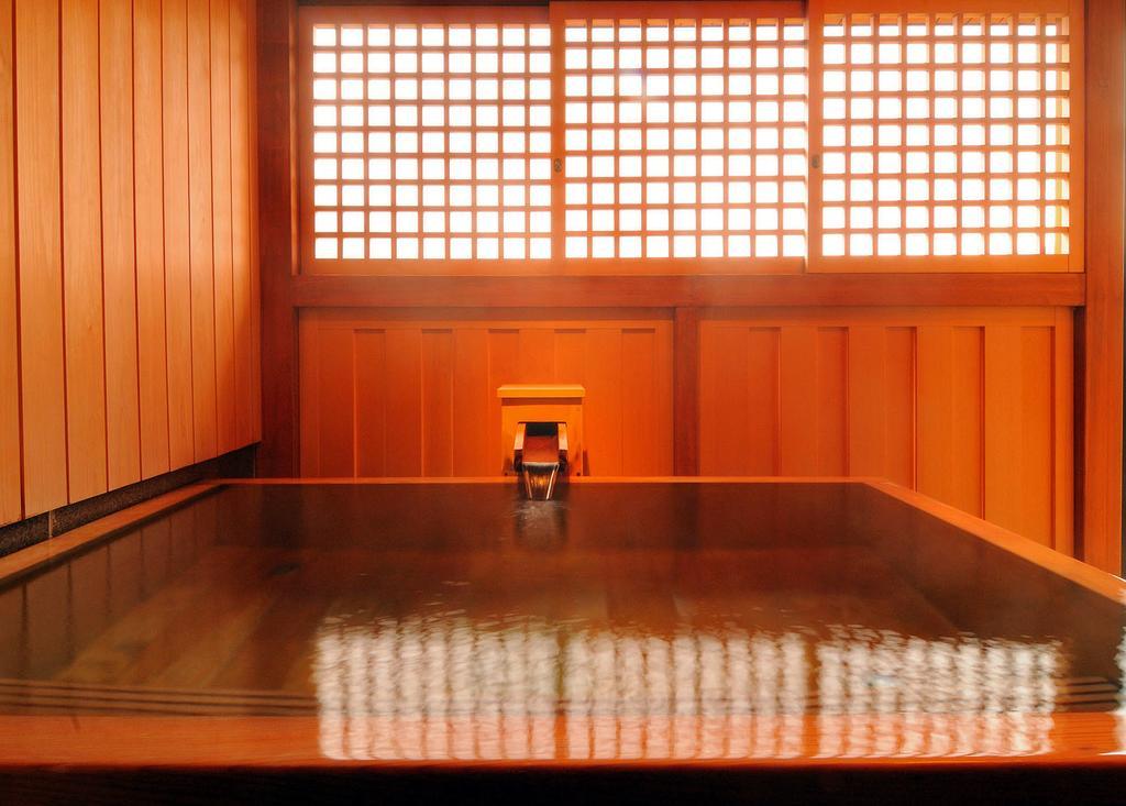 Corner Suite with Private Open-Air Bath