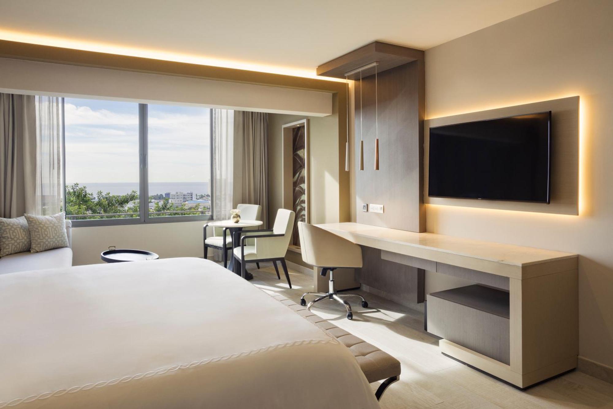 Ambassador Executive Junior Suite,1274726929:JPEG