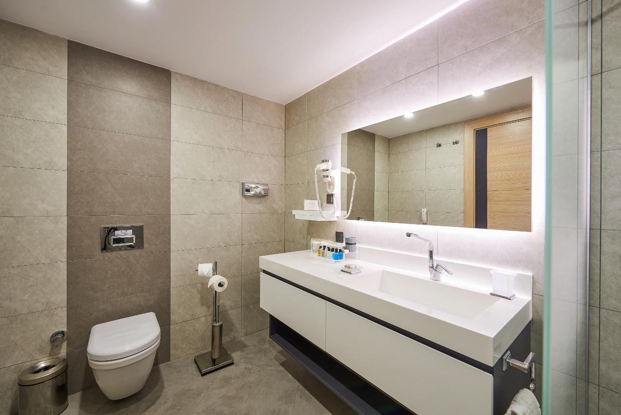 Ocean Suite with Direct Sea View
