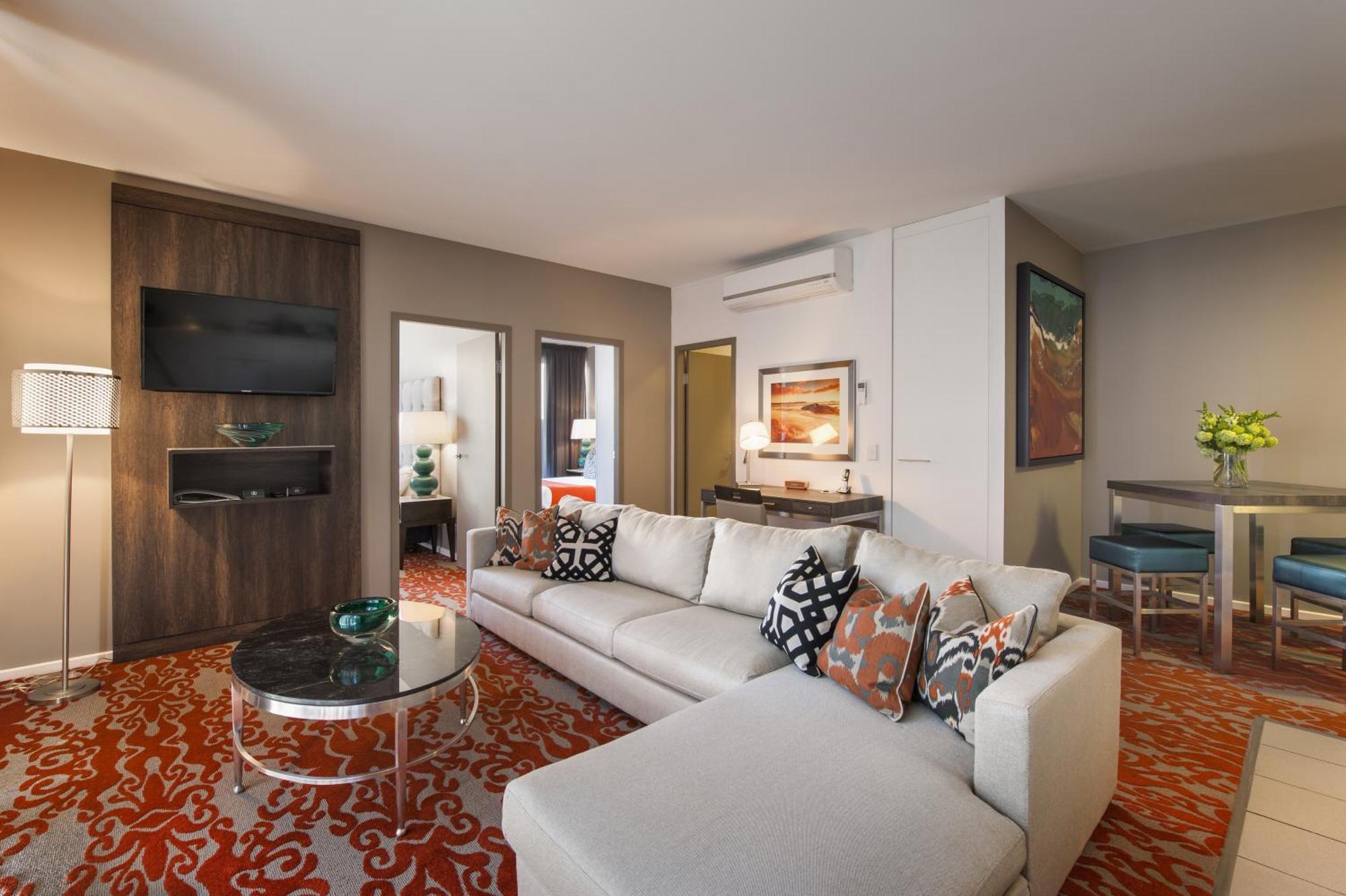 Deluxe Two-Bedroom Apartment,1212488701:JPEG