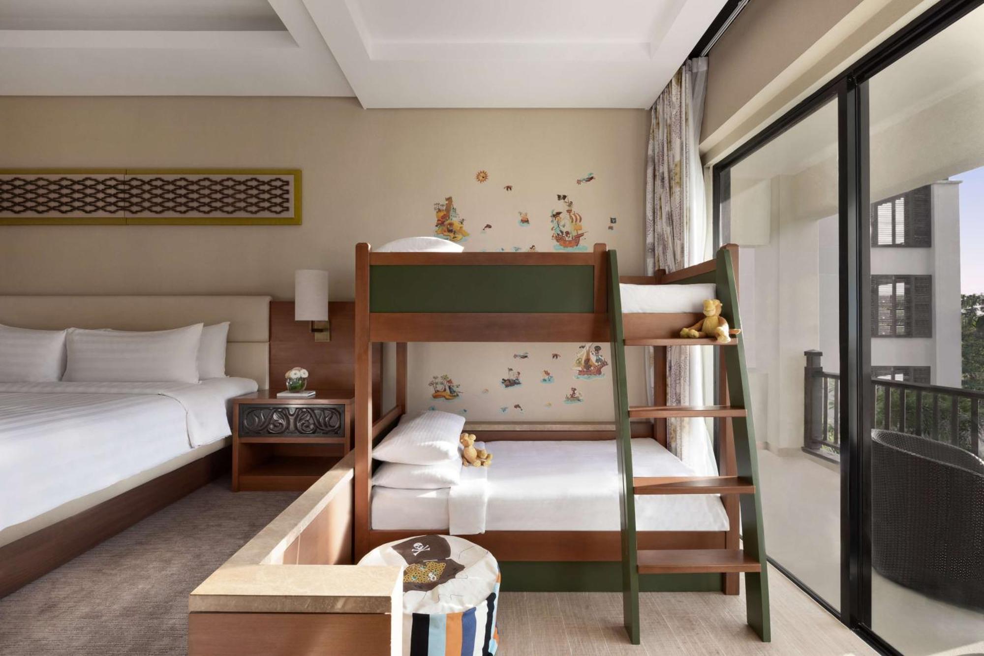 Garden Wing Deluxe Family Room,1277399224:JPEG