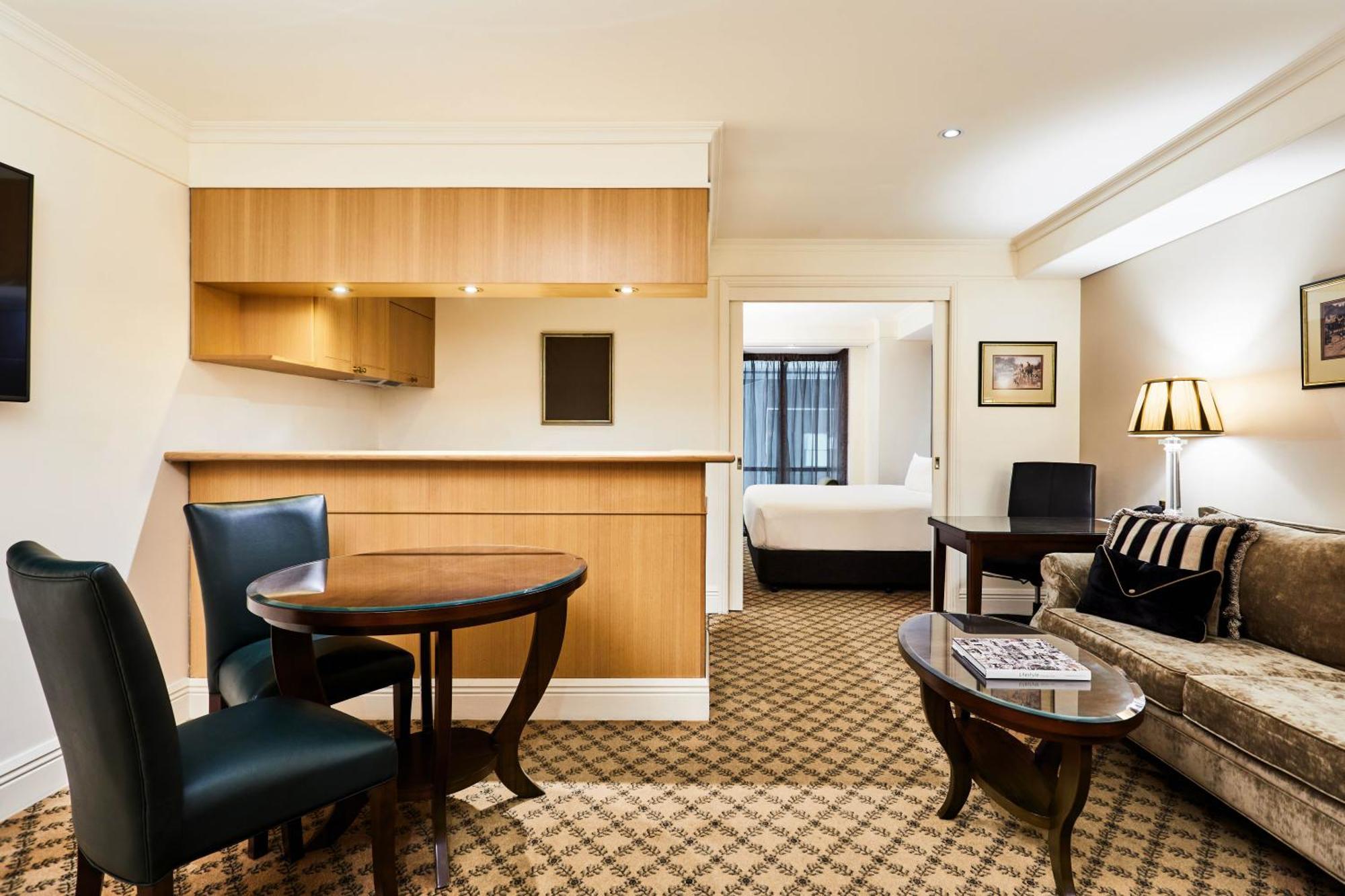 One Bedroom Queen Suite