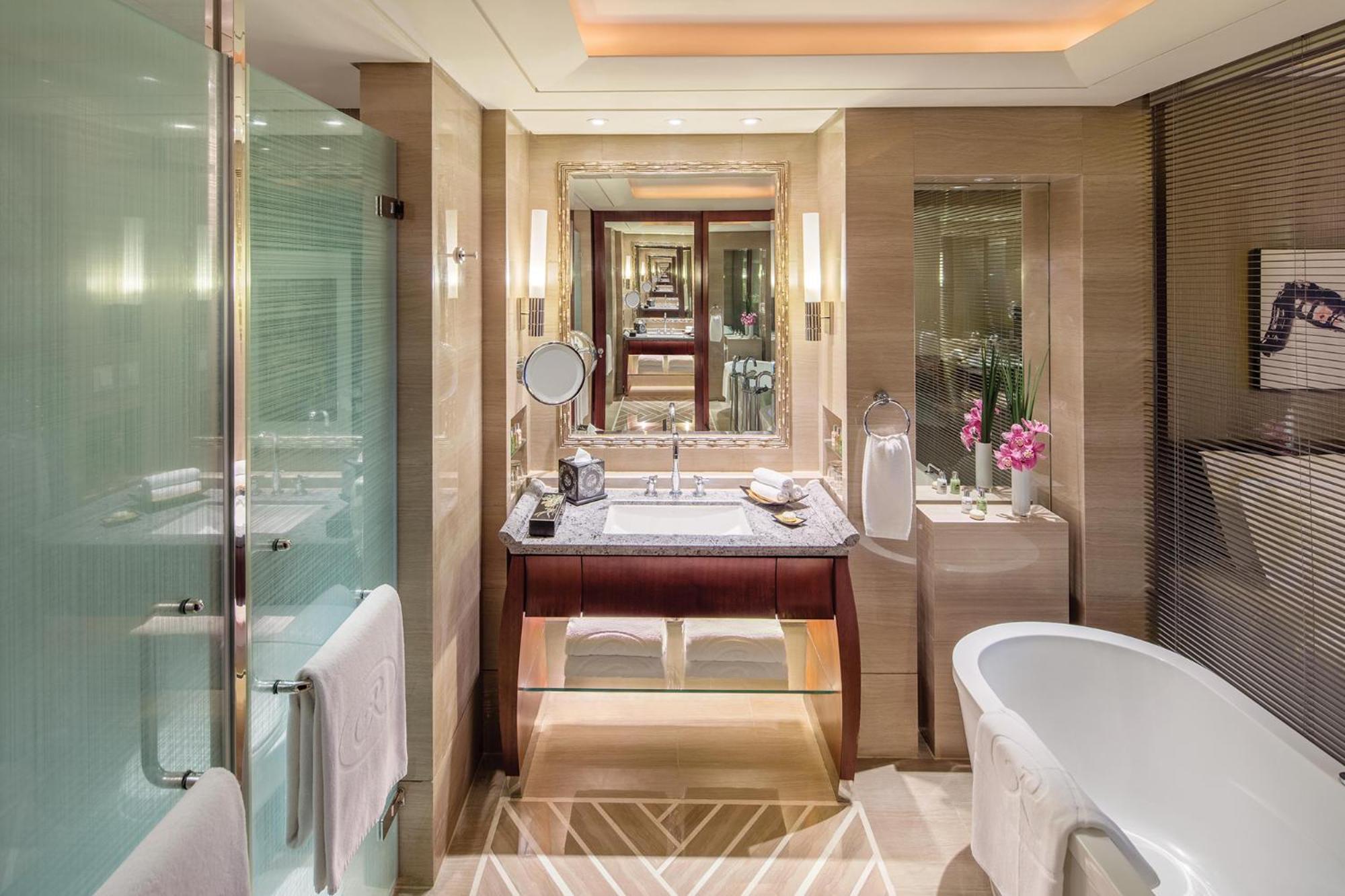 Club Twin Room - High Floor