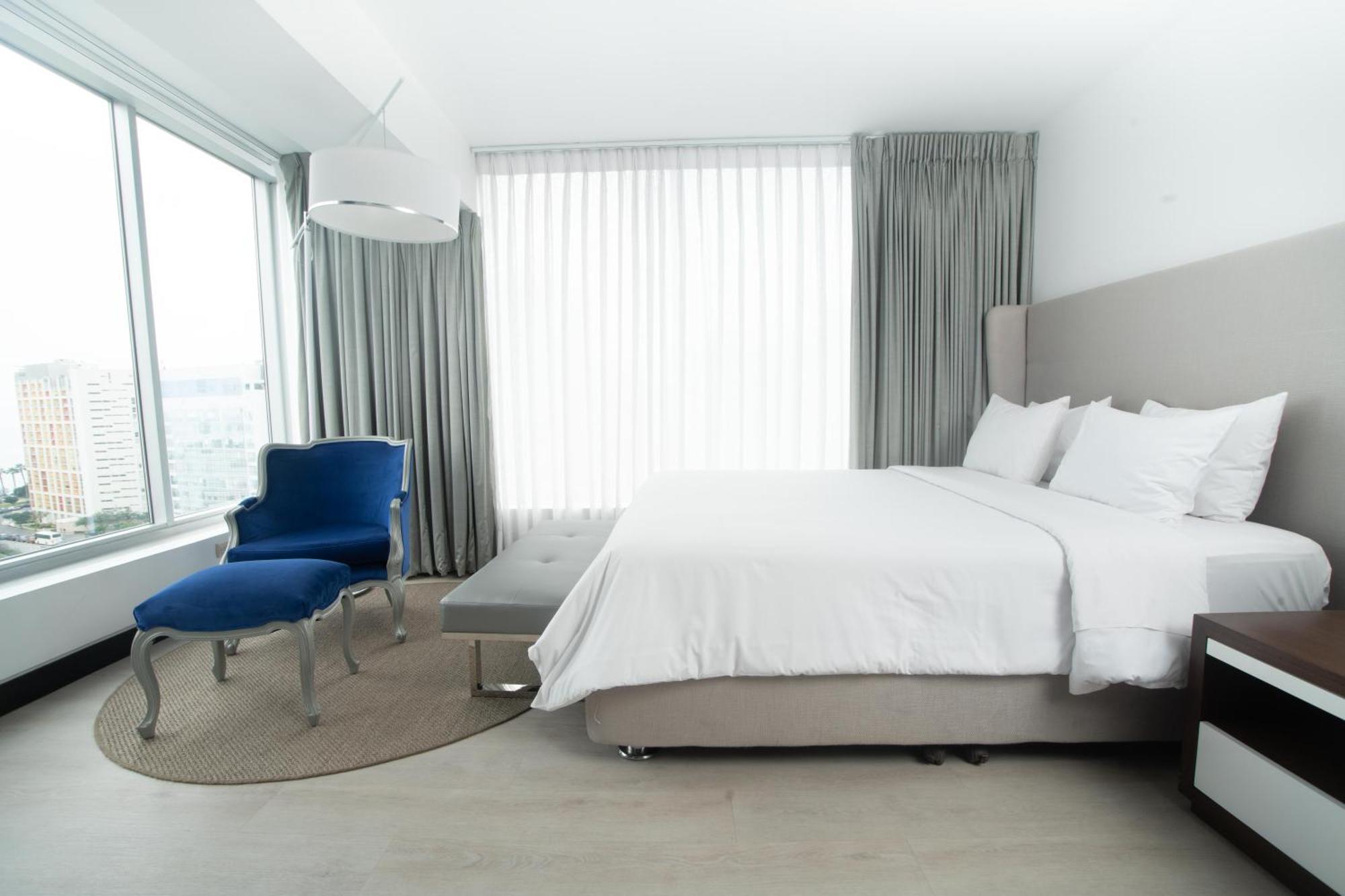 Premium Queen Room