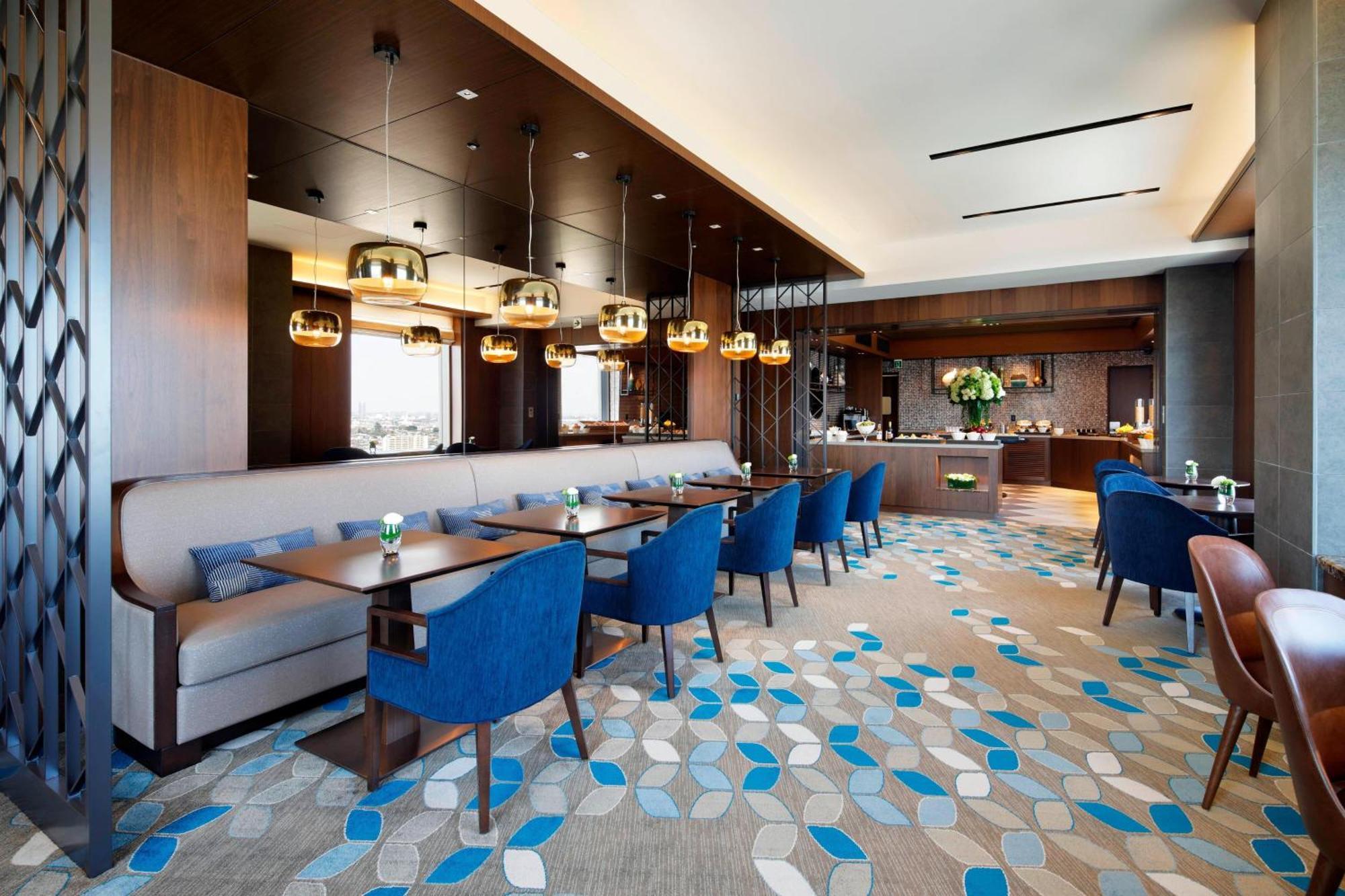 Junior King Suite with Club Lounge Access - High Floor