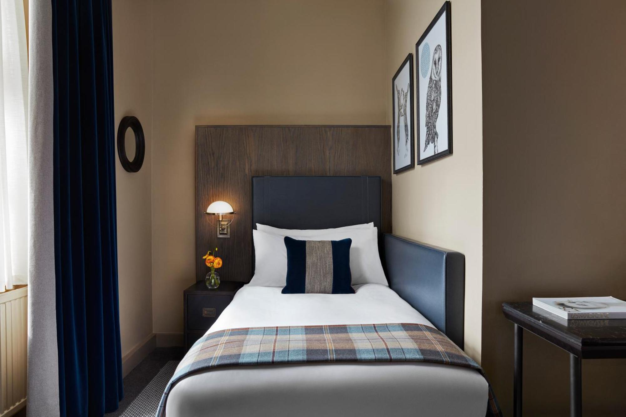 Single City Room,1433866255:JPEG