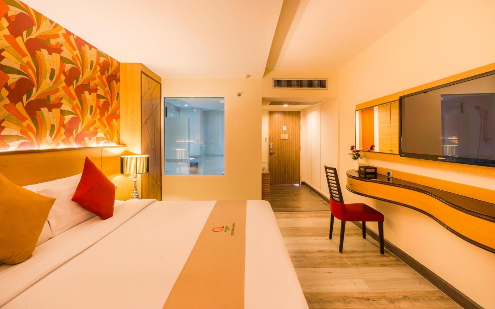Deluxe Double or Twin Room